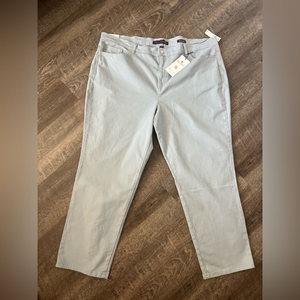 Gloria Vanderbilt Plus Size Amanda Classic Jeans- Size 24W